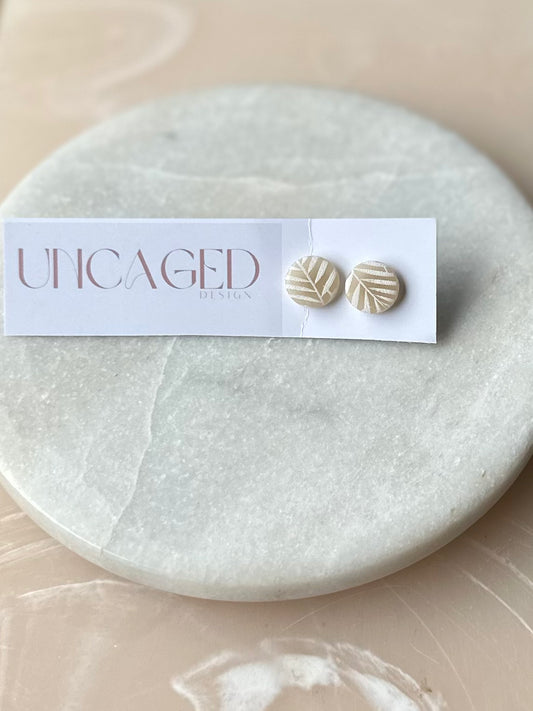 Neutral palms mini stud