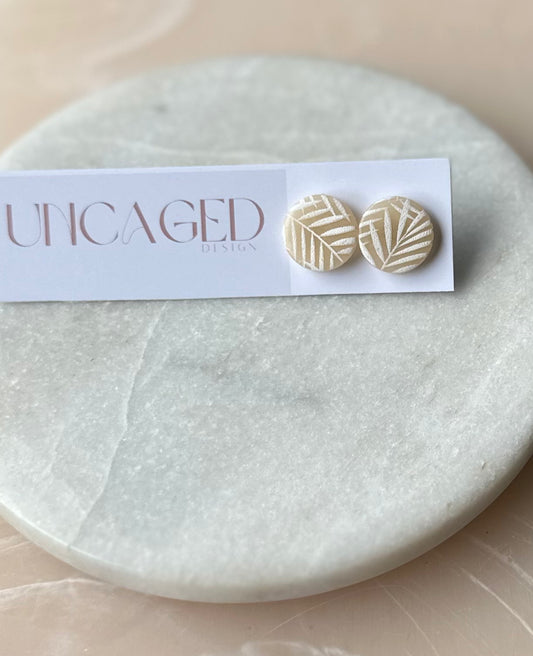 Neutral palms stud